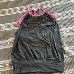 Lululemon Women’s Size 10 Racerback Tank Top with attached sports bra